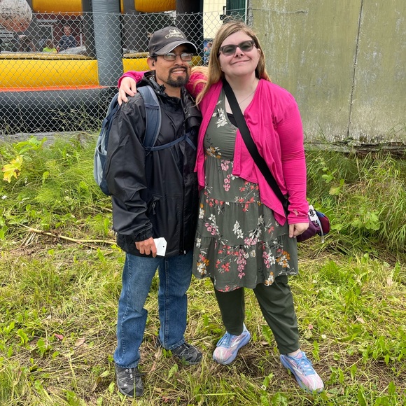 Meet your Posher, Jessica - Picture 1 of 1